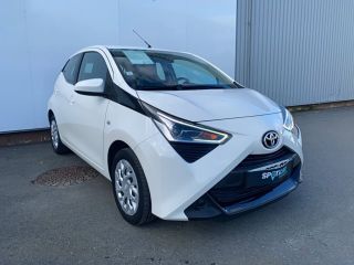 33140 : Hyundai Bordeaux Sud Villenave d&#039;Ornon - Sipa Automobiles - TOYOTA AYGO MY20 x-play - AYGO II - BLANC - Boîte manuelle - Essence sans plomb