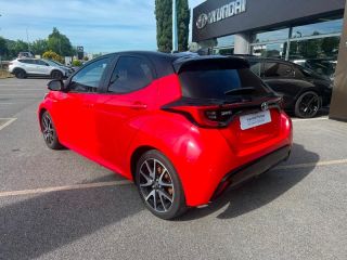 64100 : Hyundai Bayonne - Oceanic Auto - TOYOTA Yaris - Yaris - Bi-ton Rouge Fusion / Toit noir - Traction - Hybride : Essence/Electrique