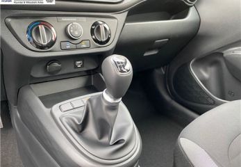 13200 : HYUNDAI Arles - Lexa Automobile - HYUNDAI i10 Intuitive - i10 III - Gris - Boîte manuelle - Essence sans plomb