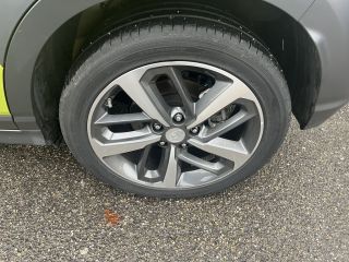 38200 : Hyundai Vienne - Groupe Central Autos - HYUNDAI KONA Executive - KONA - Jaune - Boîte séquentielle - Diesel