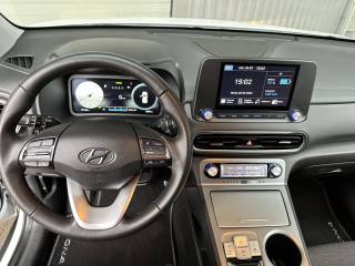21000 : Hyundai Dijon - Privilège Automobiles - HYUNDAI KONA ELECTRIC Intuitive - KONA - BLANC - Automate à fonct. Continu - Courant électrique
