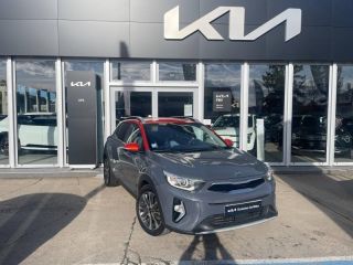 89100 : Hyundai Sens - APS - KIA Stonic - Stonic - Gris Magnétique métallisé / Toit Noir - Traction - Essence/Micro-Hybride