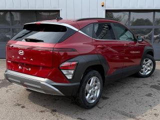 57685 : Hyundai Metz - Theobald Automobiles - HYUNDAI Kona - Kona - Ultimate Red métallisé - Traction - Essence