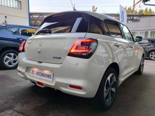 78000 : Hyundai Versailles - SOCOHY - SUZUKI Swift - Swift - Pure White Pearl Metal - Traction - Essence/Micro-Hybride