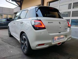 78000 : Hyundai Versailles - SOCOHY - SUZUKI Swift - Swift - Pure White Pearl Metal - Traction - Essence/Micro-Hybride