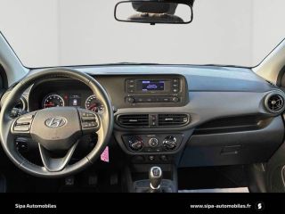 33140 : Hyundai Bordeaux Sud Villenave d'Ornon - Sipa Automobiles - HYUNDAI i10 Intuitive - i10 III - Gris fonce - Boîte manuelle - Essence sans plomb