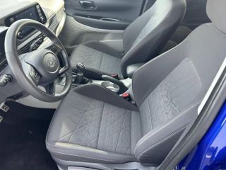 14100 : Hyundai Lisieux - Trajectoire Automobiles - HYUNDAI Bayon - Bayon - Intense Blue Métal - Traction - Essence/Micro-Hybride
