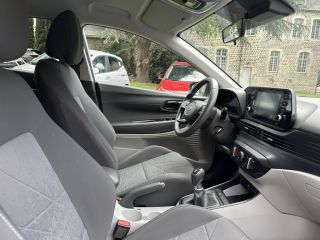 62360 : Hyundai Boulogne-sur-Mer - Garage Du Château - HYUNDAI BAYON Intuitive - BAYON - Blanc - Boîte manuelle - Essence sans plomb