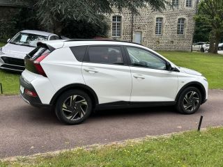 62360 : Hyundai Boulogne-sur-Mer - Garage Du Château - HYUNDAI BAYON Intuitive - BAYON - Blanc - Boîte manuelle - Essence sans plomb