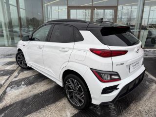 37540 : Hyundai Tours - EOS des Nations - HYUNDAI Kona - Kona - Atlas White/Toit/rétros Black - Traction - Essence/Micro-Hybride