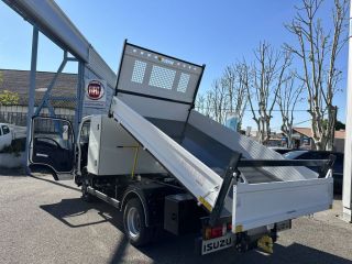 04100 : Hyundai Manosque - Pedinielli - ISUZU M21  - M21 - Blanc - Boîte manuelle - Diesel