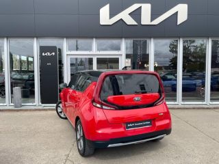 89100 : Hyundai Sens - APS - KIA e-Soul - e-Soul - Rouge Inferno métal+Toit Noir Abyssinie - Traction - Electrique