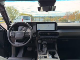 50000 : Hyundai Saint-Lô - GCA - TOYOTA Land Cruiser - Land Cruiser - Noir Astral - Transmission intégrale - Diesel/Micro-Hybride
