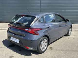 21300 : Hyundai Dijon - Privilège Automobiles - HYUNDAI i20 Initia - i20 III - Gris - Boîte manuelle - Essence sans plomb
