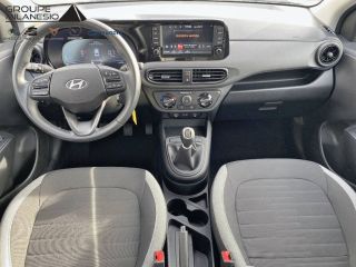 13300 : Hyundai Salon de Provence - Cap Milanesio - HYUNDAI i10 Intuitive - i10 III - AURORA GREY - Boîte manuelle - Essence sans plomb