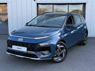 57685 : Hyundai Metz - Theobald Automobiles - HYUNDAI Bayon - Bayon - Vibrant Blue Métal/Toit+rétros Black - Traction - Essence