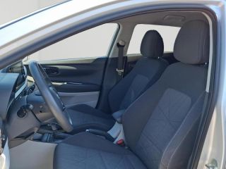 56000 : Hyundai Vannes - Park Lann Automobiles - HYUNDAI Bayon - Bayon - Sleek Silver Métal - Traction - Essence/Micro-Hybride