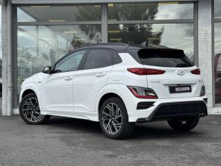 57200 : Hyundai Sarreguemines - Theobald Automobiles - HYUNDAI Kona - Kona - Atlas White/Toit/rétros Black - Traction - Essence/Micro-Hybride