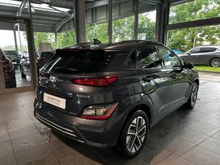 38300 : Hyundai Bourgoin-Jallieu - CENTRAL MOTOR LYON - HYUNDAI KONA ELECTRIC Intuitive - KONA - Noir - Automate à fonct. Continu - Courant électrique