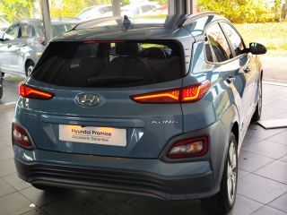 38300 : Hyundai Bourgoin-Jallieu - CENTRAL MOTOR LYON - HYUNDAI KONA ELECTRIC Creative - KONA - Bleu - Automate à fonct. Continu - Courant électrique