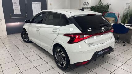 95500 : Hyundai Gonesse - ABVV - HYUNDAI i20 Intuitive - i20 III - Blanc - Automate sequentiel - Essence sans plomb