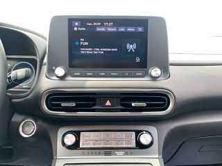 33140 : Hyundai Bordeaux Sud Villenave d&#039;Ornon - Sipa Automobiles - HYUNDAI KONA ELECTRIC Intuitive - KONA ELECTRIQUE - BLEU FONCE - Automate à fonct. Continu - Courant électrique