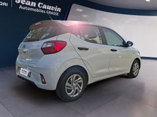 06130 : Hyundai Grasse - Garage Jean Cauvin - HYUNDAI i10 Initia - i10 III - Blanc - Boîte manuelle - Essence sans plomb