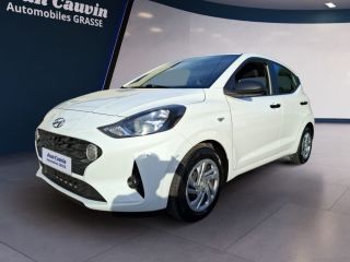 06130 : Hyundai Grasse - Garage Jean Cauvin - HYUNDAI i10 Initia - i10 III - Blanc - Boîte manuelle - Essence sans plomb