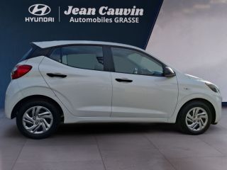 06130 : Hyundai Grasse - Garage Jean Cauvin - HYUNDAI i10 Initia - i10 III - Blanc - Boîte manuelle - Essence sans plomb