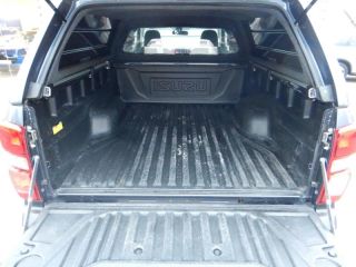 52000 : Hyundai Chaumont - Garage Michel Bazin - ISUZU D-Max - D-Max - Obsidian Gray métalisé - Transmission intégrale enclenc - Diesel