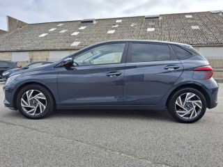 29200 : Hyundai Brest - Iroise Automobiles - HYUNDAI i20 - i20 - Meta Blue Métal - Traction - Essence