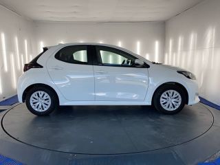 31200 : Hyundai TOULOUSE NORD - AUTO NORD - TOYOTA YARIS HYBRIDE Dynamic - YARIS IV - BLANC - Automate à fonct. Continu - Essence / Courant électrique
