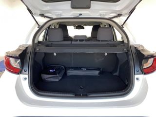 31200 : Hyundai TOULOUSE NORD - AUTO NORD - TOYOTA YARIS HYBRIDE Dynamic - YARIS IV - BLANC - Automate à fonct. Continu - Essence / Courant électrique
