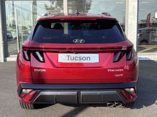 57200 : Hyundai Sarreguemines - Theobald Automobiles - HYUNDAI Tucson - Tucson - Ultimate Red Métal - Traction - Hybride : Essence/Electrique