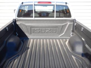52000 : Hyundai Chaumont - Garage Michel Bazin - ISUZU D-Max - D-Max - Splash White - Transmission intégrale enclenc - Diesel
