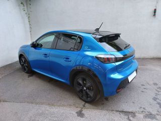60740 : Hyundai Saint-Maximin - Protea by Riester - PEUGEOT 208 GT Line - 208 II - Bleu - Automate à fonct. Continu - Courant électrique