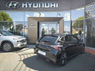 19100 : Hyundai Brive-la-Gaillarde - Garage Pouget - HYUNDAI i20 - i20 - Phantom Black Métal - Traction - Essence/Micro-Hybride