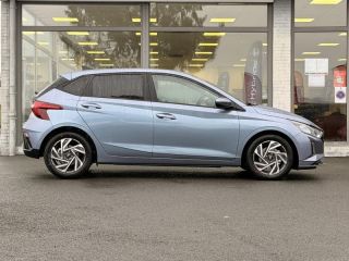 57200 : Hyundai Sarreguemines - Theobald Automobiles - HYUNDAI i20 - i20 - Meta Blue Métal - Traction - Essence