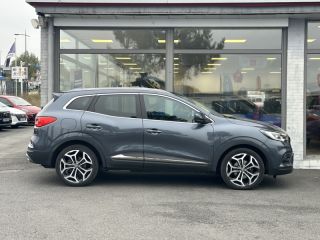 57200 : Hyundai Sarreguemines - Theobald Automobiles - RENAULT Kadjar - Kadjar - Bleu Cosmos - Traction - Diesel