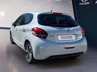 06130 : Hyundai Grasse - Garage Jean Cauvin - PEUGEOT 208 - 208 - BLANCHE - Traction - Essence