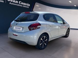 06130 : Hyundai Grasse - Garage Jean Cauvin - PEUGEOT 208 - 208 - BLANCHE - Traction - Essence
