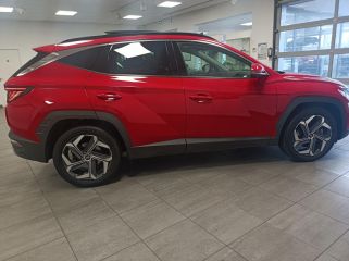 38300 : Hyundai Bourgoin-Jallieu - CENTRAL MOTOR LYON - HYUNDAI TUCSON Executive - TUCSON IV - Rouge - Boîte automatique - Essence / Courant électrique