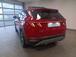 38300 : Hyundai Bourgoin-Jallieu - CENTRAL MOTOR LYON - HYUNDAI TUCSON Executive - TUCSON IV - Rouge - Boîte automatique - Essence / Courant électrique