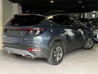 57200 : Hyundai Sarreguemines - Theobald Automobiles - HYUNDAI Tucson - Tucson - Teal Blue Métal - Traction - Hybride : Essence/Electrique