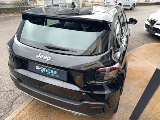 04100 : Hyundai Manosque - Pedinielli - JEEP AVENGER Altitude - AVENGER - NOIR - Boîte manuelle - Essence sans plomb