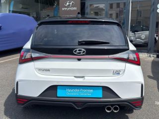 95100 : Hyundai Argenteuil - BNA - HYUNDAI i20 - i20 - Polar White Métal/Toit/rétros Black - Traction - Essence/Micro-Hybride