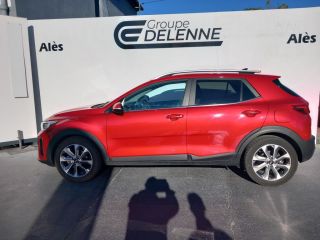 30100 : Hyundai Alès - Auto Hall - KIA STONIC Premium - STONIC - Rouge - Boîte manuelle - Diesel