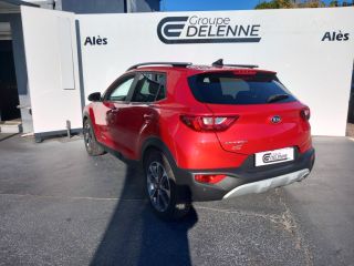 30100 : Hyundai Alès - Auto Hall - KIA STONIC Premium - STONIC - Rouge - Boîte manuelle - Diesel