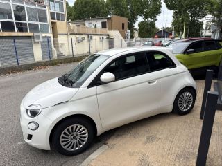 04100 : Hyundai Manosque - Pedinielli - FIAT 500e BERLINE MY22 SERIE 1 STEP 1 Action - 500 III ELECTRIQUE - Blanc - Automate à fonct. Continu - Courant électrique