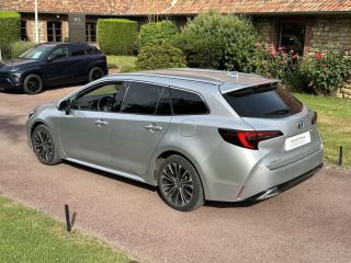 62360 : Hyundai Boulogne-sur-Mer - Garage Du Château - TOYOTA COROLLA TOURING SPORTS HYBRIDE Design - COROLLA XII - Gris - Automate à fonct. Continu - Essence / Courant électrique
